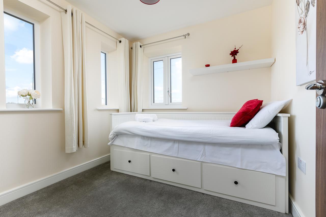 Kvm - Quayside House Villa Peterborough Bagian luar foto